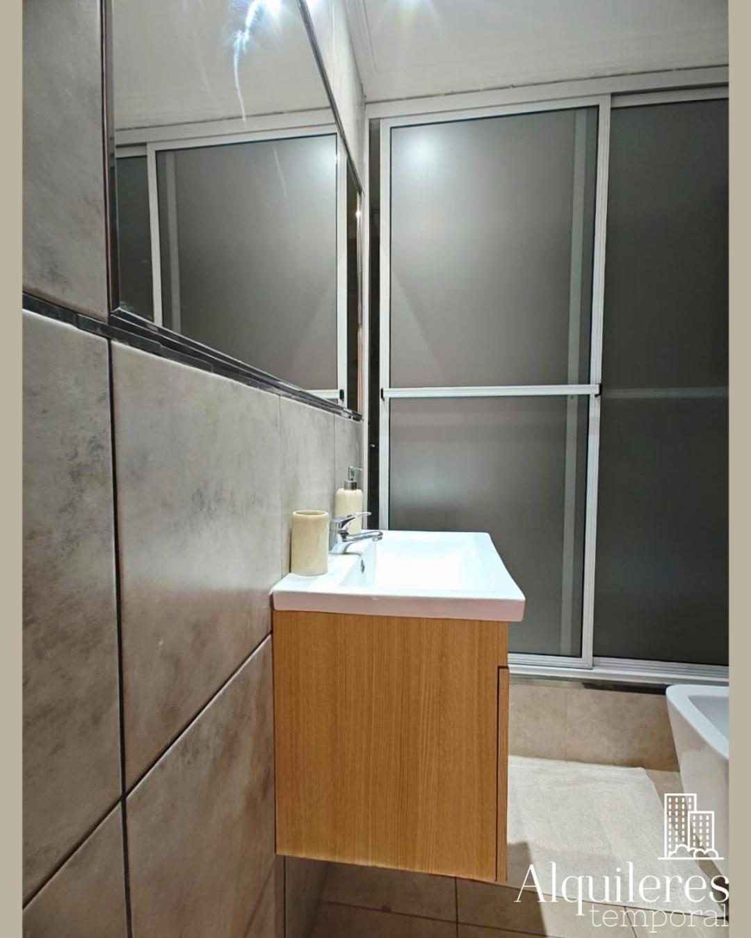 Bv Colon 351 1 Apartment Firmat